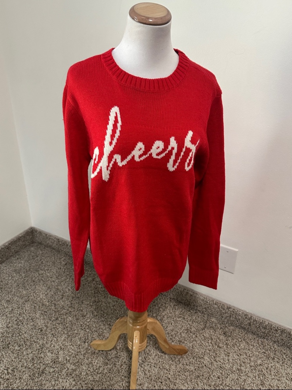 🐝 St John’s Bay Cheers Sweater